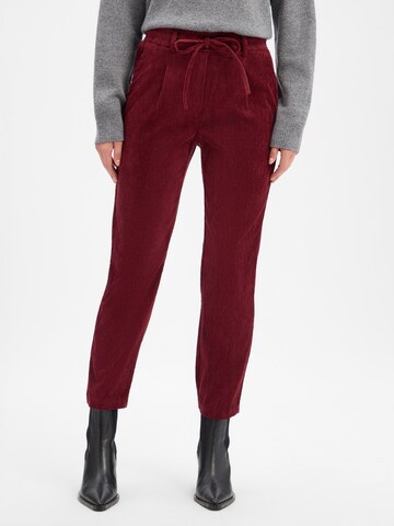 Regular Pantalon Marie Lund en rouge : devant