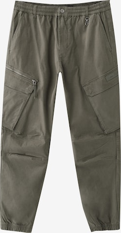 Pull&Bear Tapered Cargo trousers in Green: front