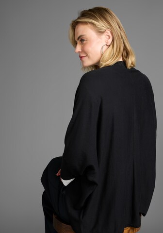 LAURA SCOTT Knit Cardigan in Black