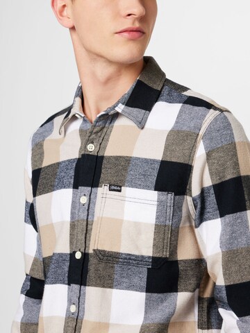 HOLLISTER - Ajuste regular Camisa en marrón