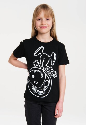 LOGOSHIRT Shirt 'Snoopy-Astronaut' in Zwart: voorkant