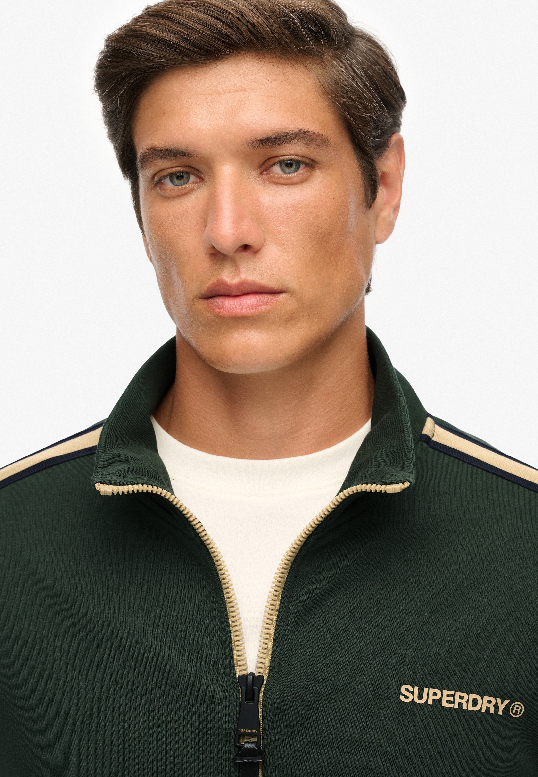Veste de survêtement 'Tech Cult' Superdry & Co en vert
