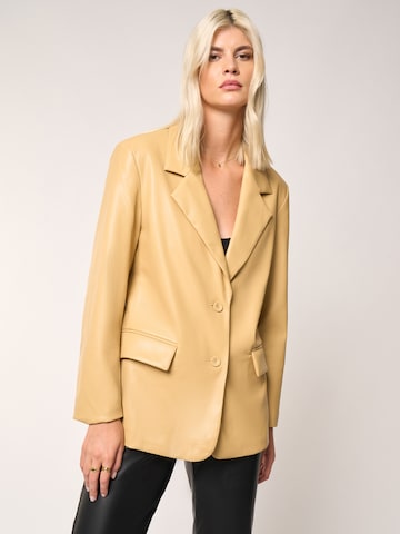 ABOUT YOU x Laura Giurcanu Blazer 'Xenia' i beige: forside