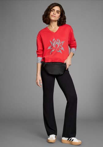 LAURA SCOTT Sweatshirt in Red