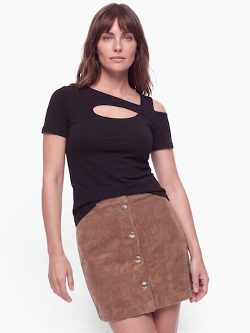 Tricou 'Iliana' de la ABOUT YOU pe negru: față