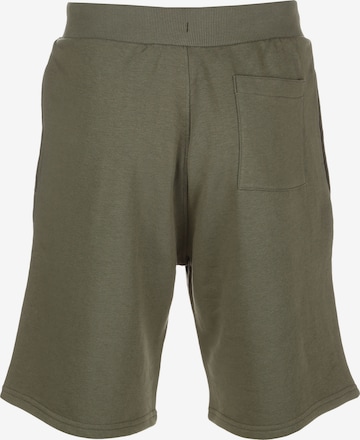 regular Pantaloni di NEW ERA in verde