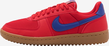 Baskets basses 'FIELD GENERAL' Nike Sportswear en rouge : devant