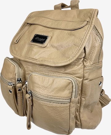 Kumixi Backpack in Orange: front