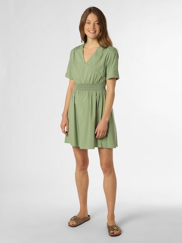 Marie Lund Dress in Green: front