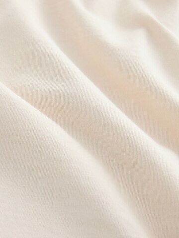 T-Shirt Next en blanc