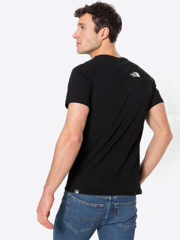 THE NORTH FACE - Ajuste regular Camiseta en negro