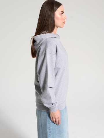 Sweat-shirt 'Lucienne' NOWIHT en gris