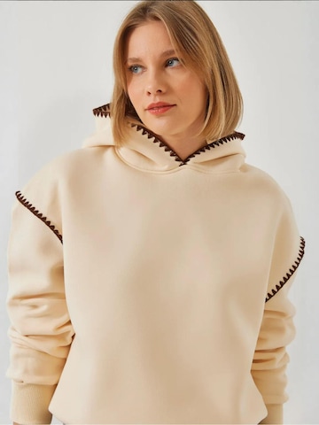 Felpa di Bianco Lucci in beige