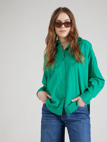 Bluză 'TANNE' de la PIECES pe verde