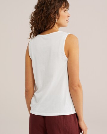 WE Fashion Toppi värissä valkoinen