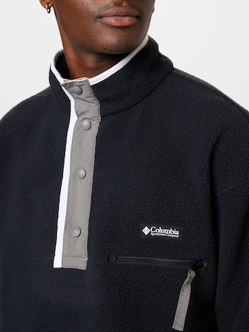COLUMBIA Αθλητικό πουλόβερ 'Helvetia™' σε μαύρο