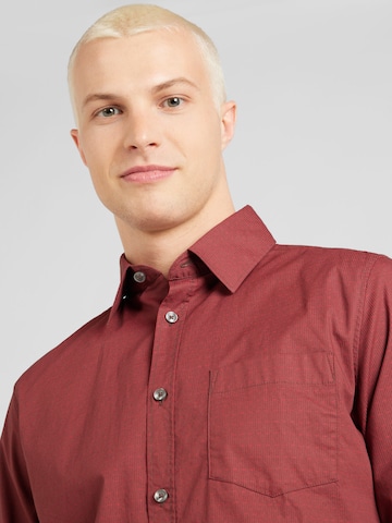 s.Oliver Slim fit Button Up Shirt in Red