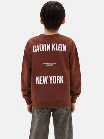 Sweat 'CALVIN KLEIN  JEANS kids BACK PRINTCN SWEATSHIRT Maglieria' Calvin Klein Kids en marron