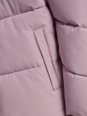 Hummel Winterjas in Lila