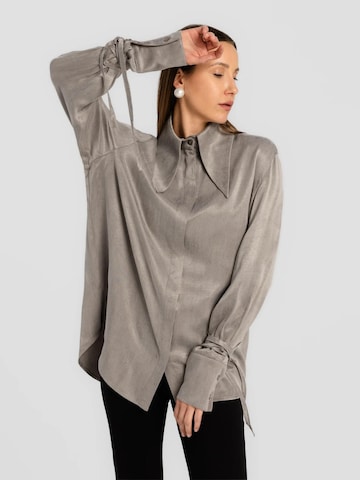 mandragora Blouse 'Vena' in Grijs