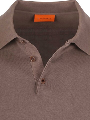 T-Shirt Suitable en gris