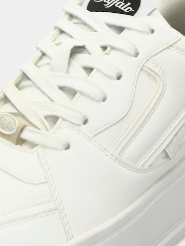 BUFFALO Madalad ketsid 'YADA ONE', värv valge