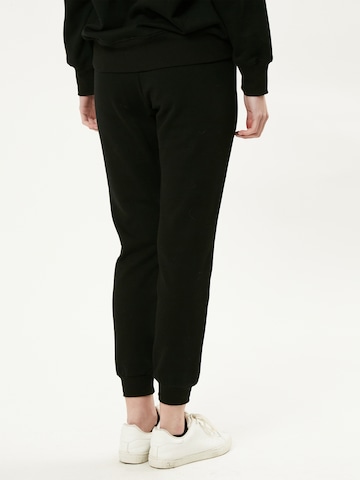Influencer Tapered Broek in Zwart