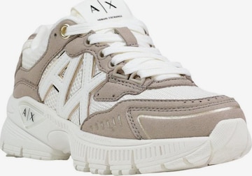ARMANI EXCHANGE - Zapatillas deportivas bajas 'XW002153 AF22757' en marrón: frente