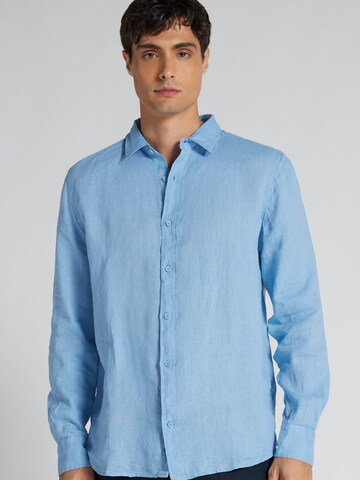 IUMAN Intimissimi Regular fit Button Up Shirt in Blue: front