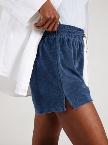 Pepe Jeans Loosefit Shorts 'NALITA' in Blau