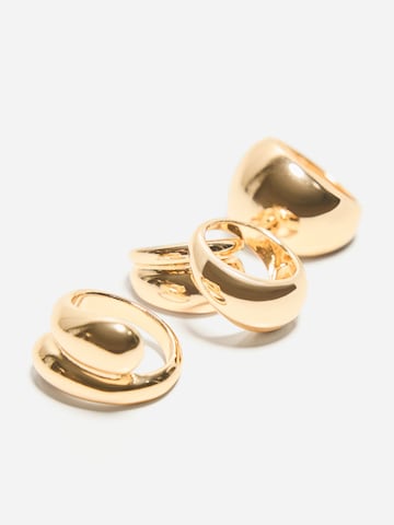 Anello di Bershka in oro