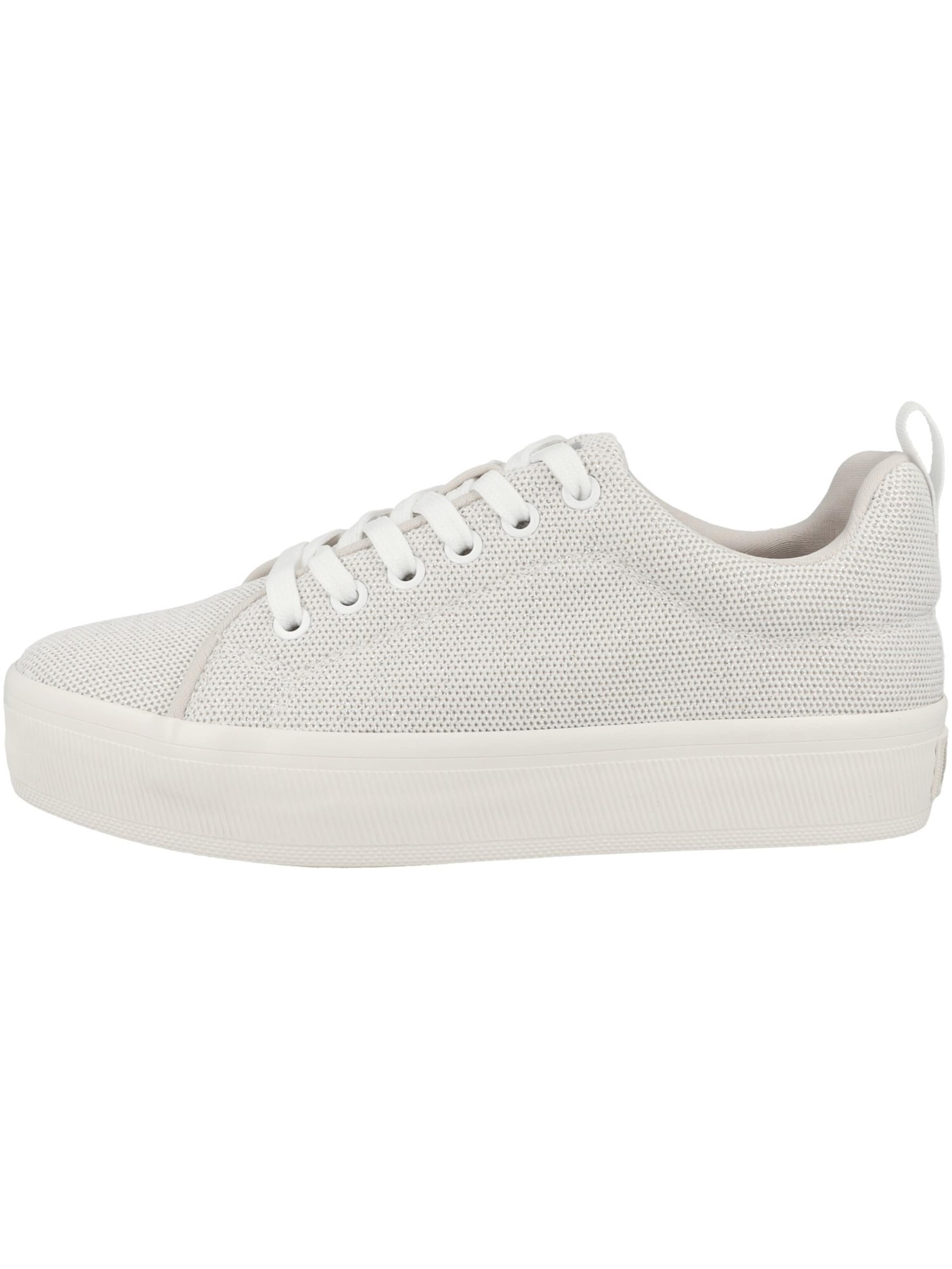 Baskets basses s.Oliver en blanc