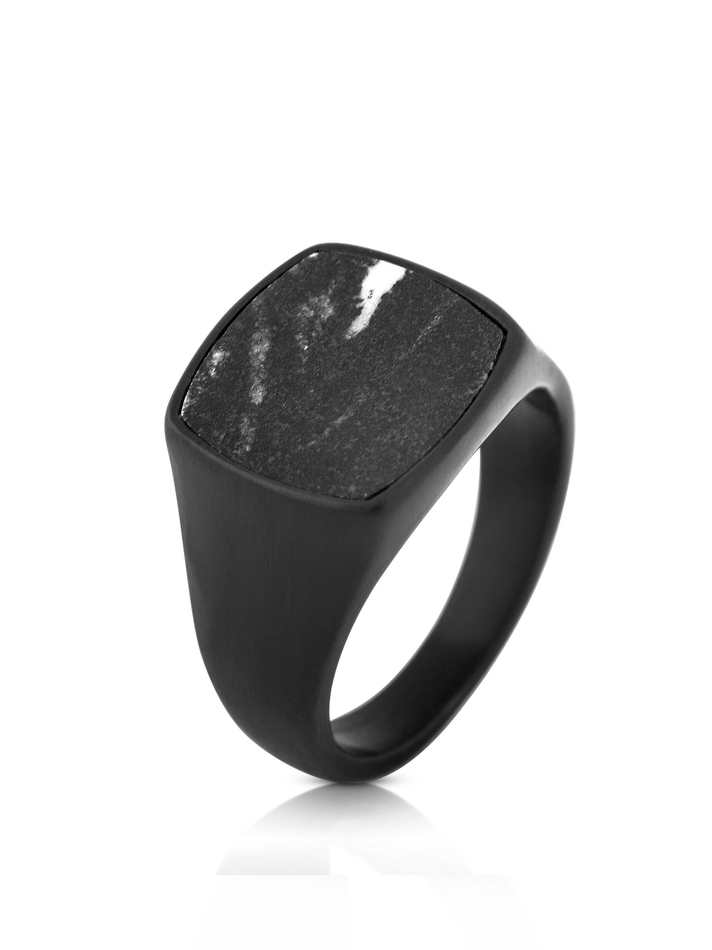 Akitsune Ring 'Opul' in Black