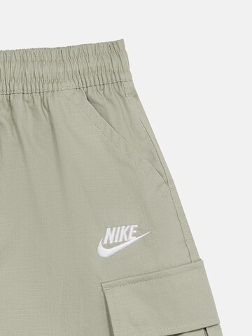 Nike Sportswear Обычный Штаны 'CLUB' в Серый