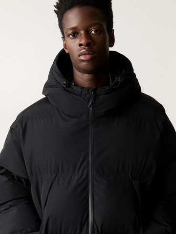 Veste d’hiver Pull&Bear en noir