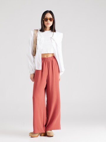 Wide Leg Pantalon 'ALVA' VERO MODA en rouge