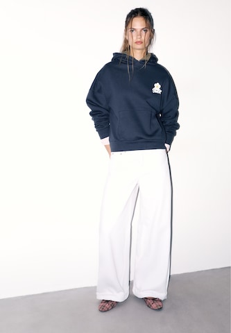 Sweat-shirt 'STWD' Pull&Bear en bleu