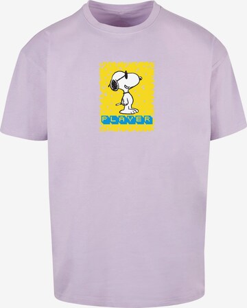 Merchcode T-Shirt 'Peanuts - Player' in Lila: predná strana