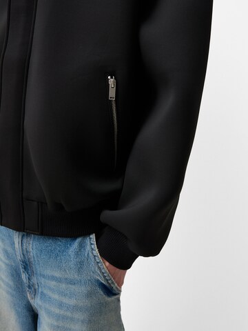 Giacca di felpa di Bershka in nero