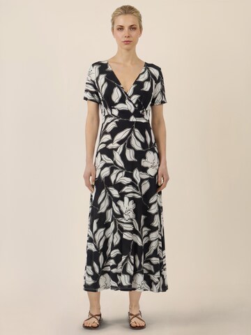 APART Kleid in Schwarz: Vorderseite