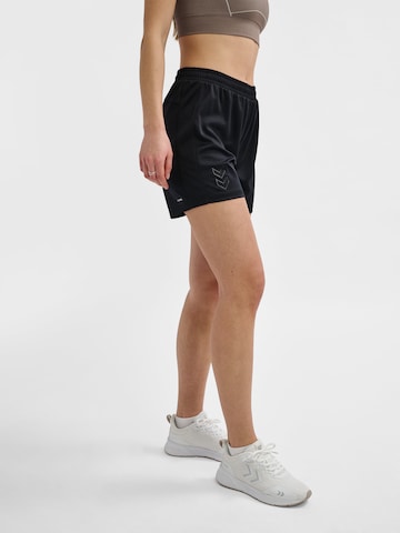 Regular Pantalon de sport Hummel en noir