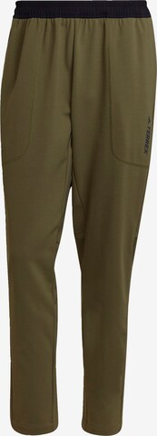 ADIDAS TERREX - Tapered Pantalón de montaña en verde: frente