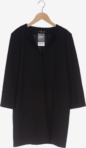HALLHUBER Jacket & Coat in L in Black: front