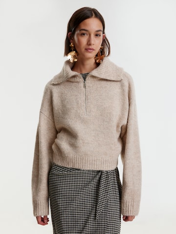 EDITED Sweater 'Zadie' in Brown: front