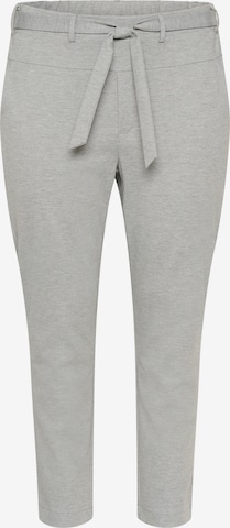 Pantalon KAFFE CURVE en gris : devant