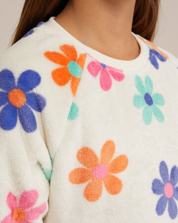WE Fashion Pajamas in White