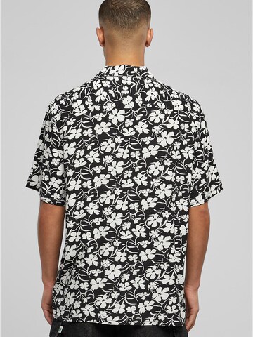 Urban Classics - Ajuste regular Camisa en negro