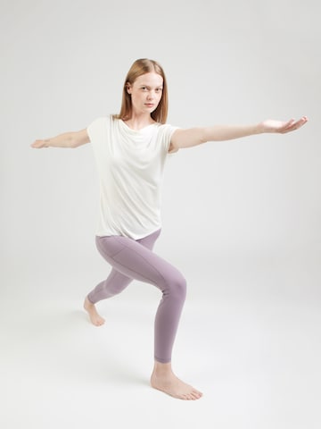 CURARE Yogawear Λειτουργικό μπλουζάκι σε μπεζ