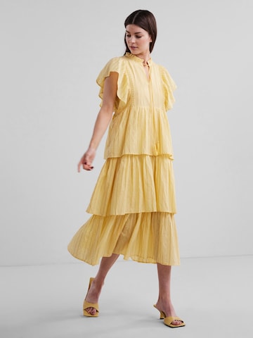 Robe-chemise 'Pala' Y.A.S en jaune