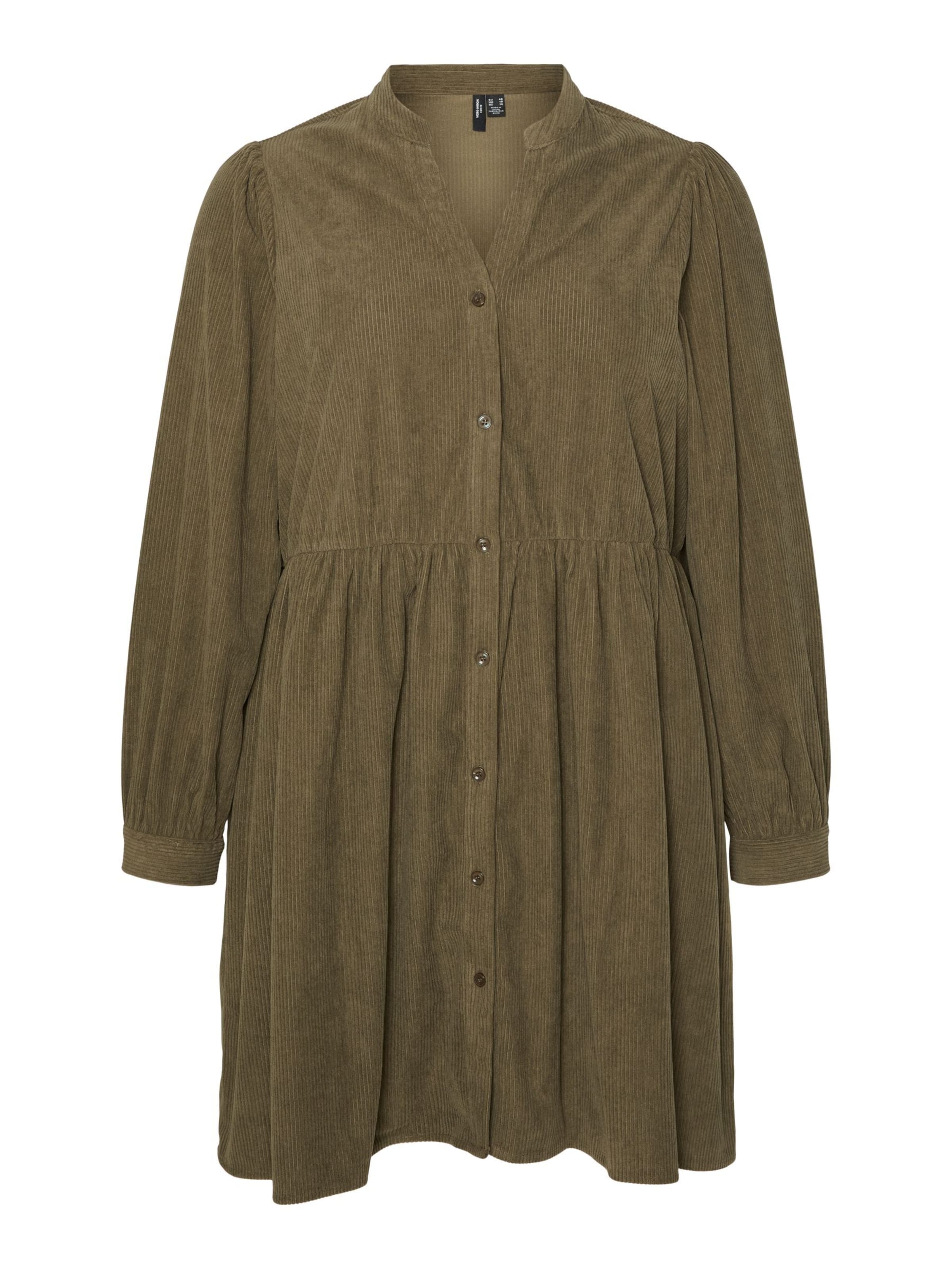 Vero Moda Curve Dress in Green: front